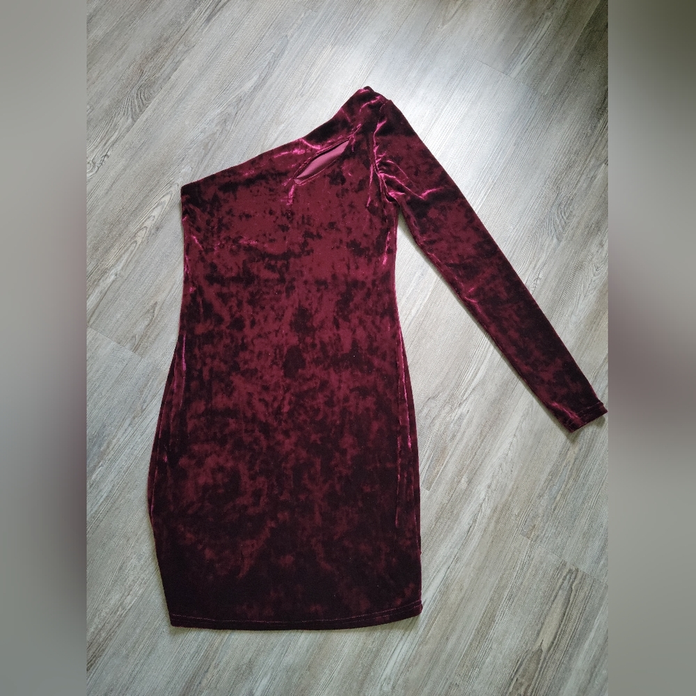 One shoulder Velvet Dress